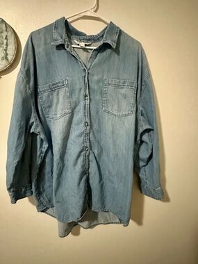 Old Navy Light Blue Boyfriend Denim Shirt